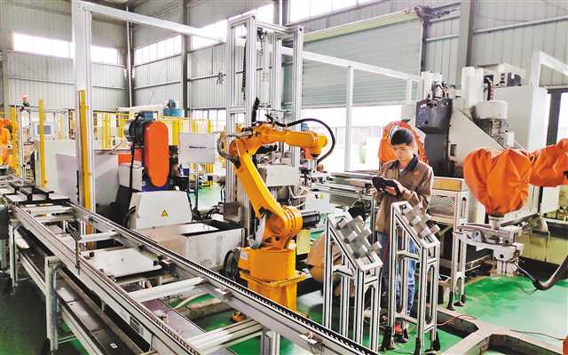 智博會(huì) 大足五金產(chǎn)業(yè)謀求轉(zhuǎn)型升級 智能共享工廠 小試牛刀